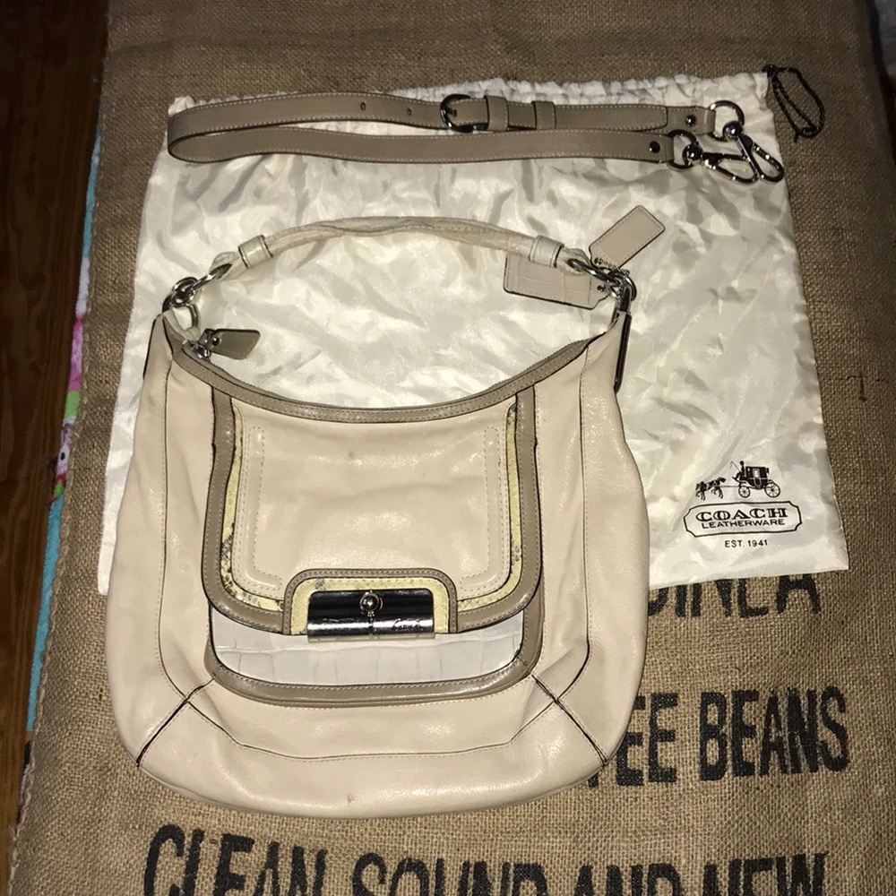 Women’s Leather Coach Bag